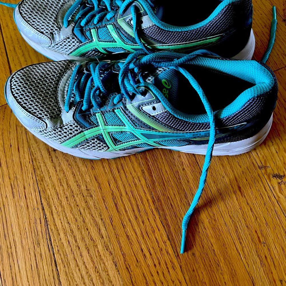 ASICS women’s running shoes